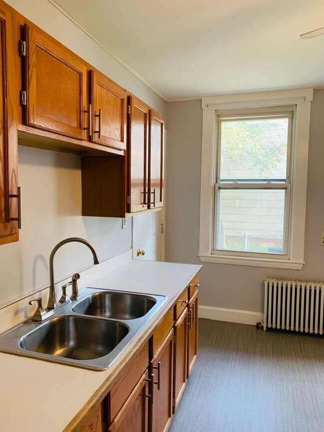 Building Photo - 33 O&#39;Brion St.