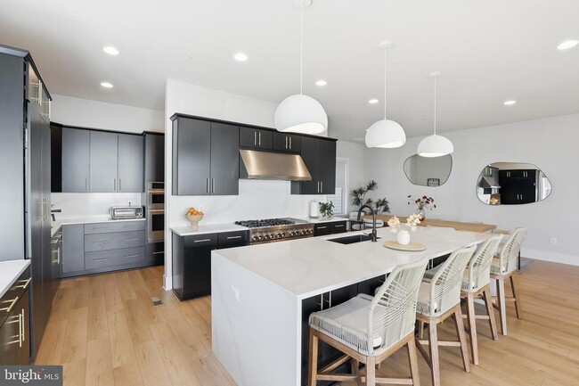 Building Photo - 9725 Lantana Wy