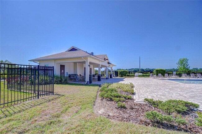 Building Photo - 6731 Castle Green Pl