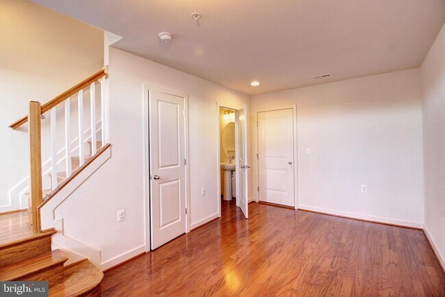 Building Photo - 1414 Wheyfield Dr