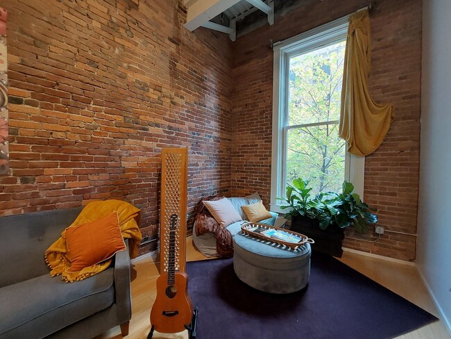 Building Photo - Historic Loft in the Heart of Downtown, st...