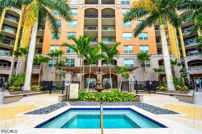Building Photo - 2825 Palm Beach Blvd