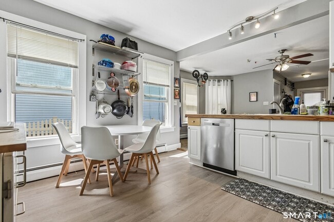 Building Photo - 91 N Orchard St