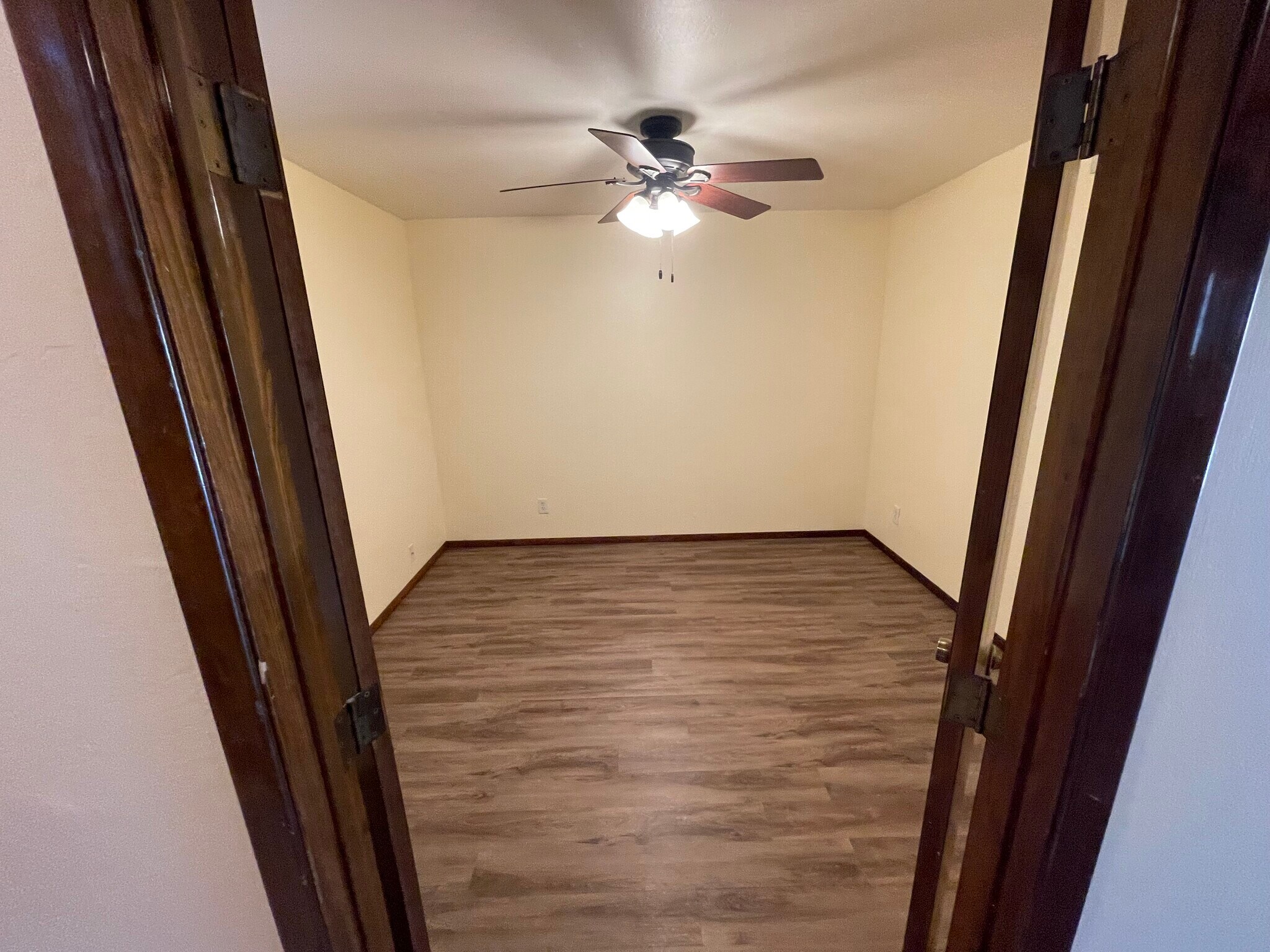 Building Photo - 6533 N 7th Ave