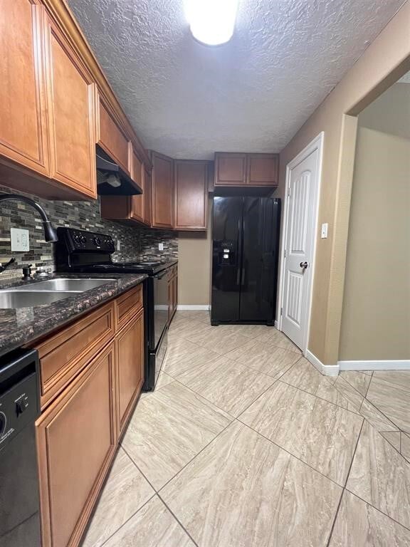 Building Photo - 12965 Larch Ln