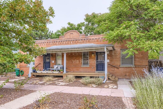 Primary Photo - 727 W 5th Ave