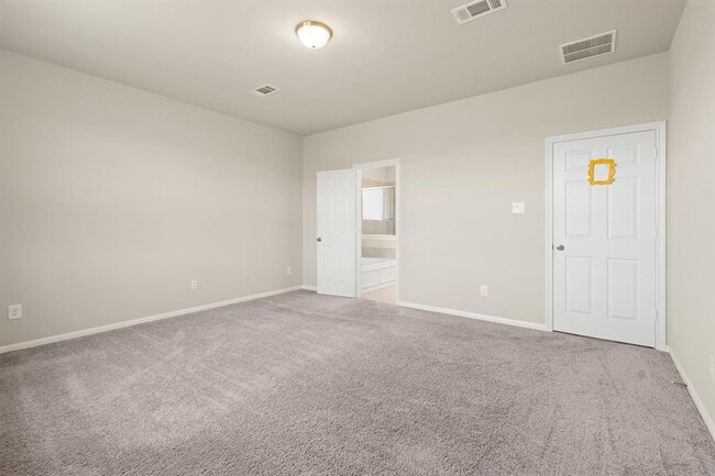 Building Photo - 2460 Whisper Frst Dr