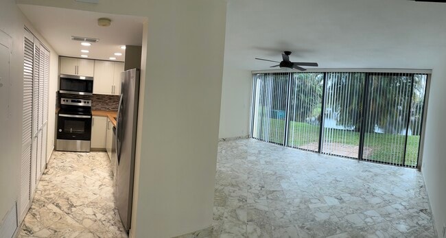 Building Photo - 2800 SW 87th Ave