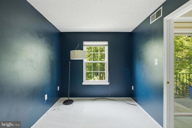 Building Photo - 7761 Inversham Dr