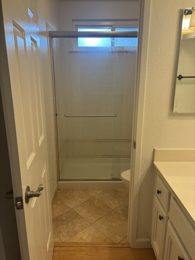 Building Photo - 34 Alvares Ct