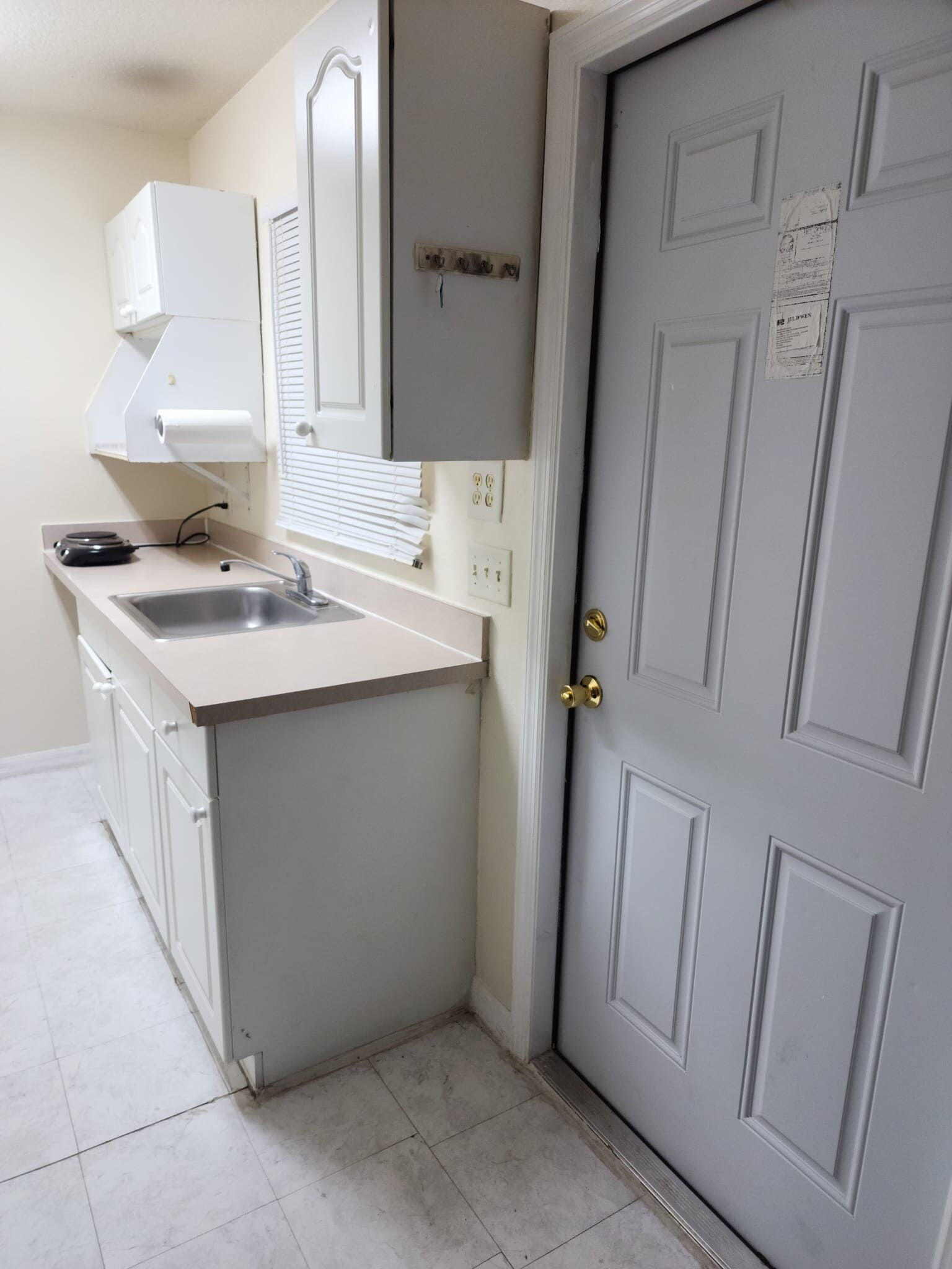 Building Photo - 216 Orchid Dr