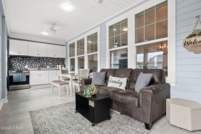 Building Photo - 2101 Kingfisher Ct