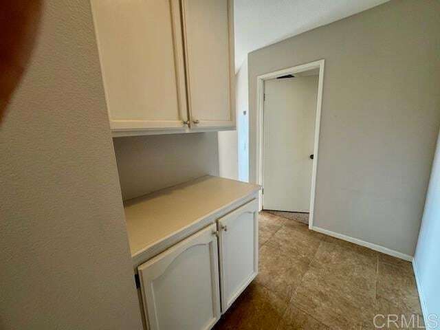 Building Photo - 6991 Sandcastle Dr