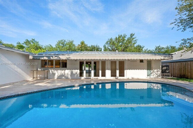 Building Photo - 512 Warren Ln