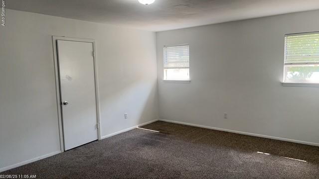 Building Photo - 212 Hallbrook Dr