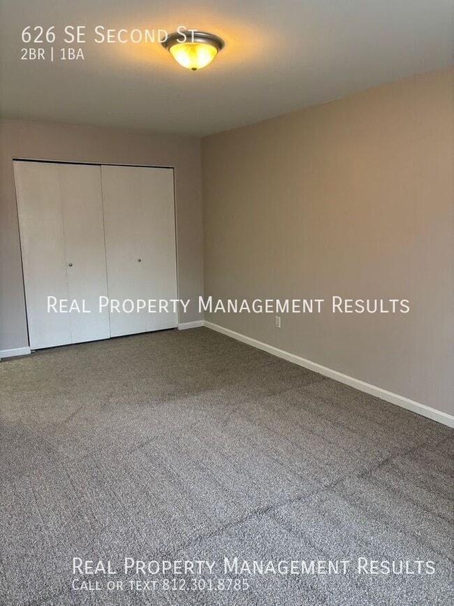 Building Photo - 626 SE Second St-