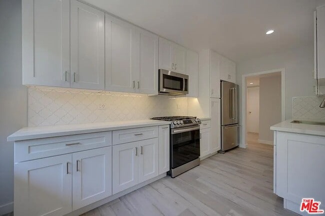 Primary Photo - 505 N Alfred St