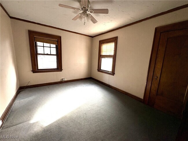 Building Photo - 607 Copley Rd