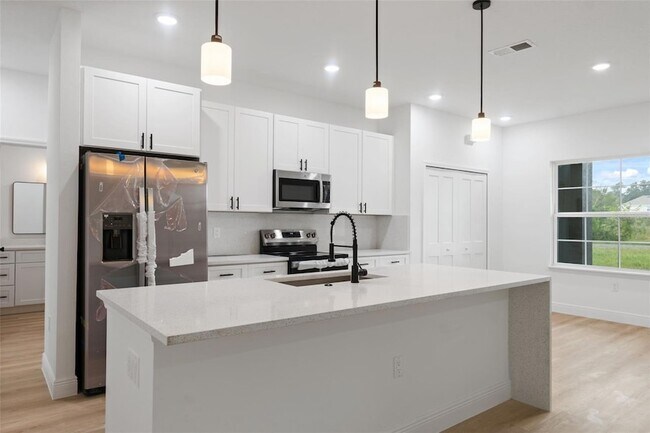 Building Photo - 15775 SW 46th Cir