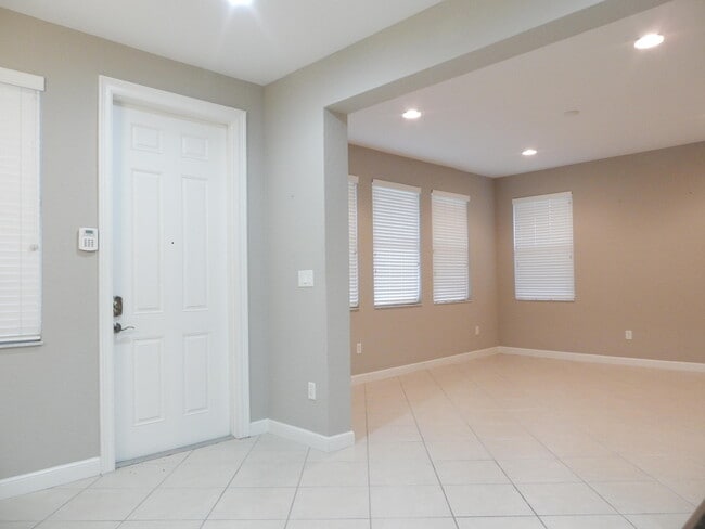 Building Photo - 661 Corte Madera Ln