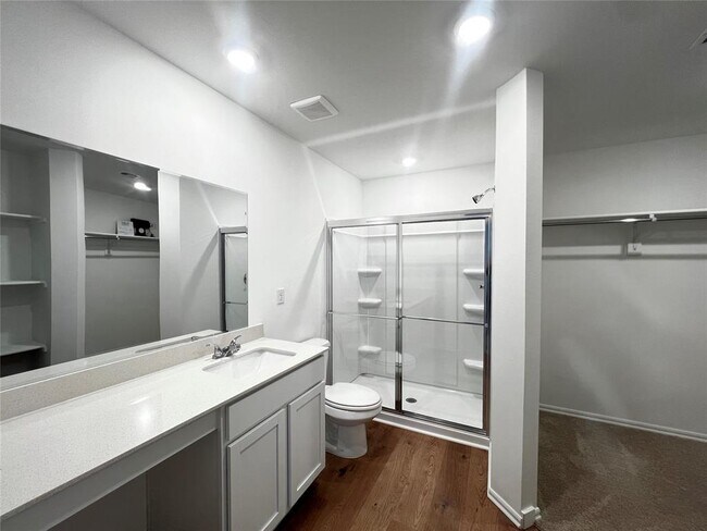 Building Photo - 3433 Little Creek Dr