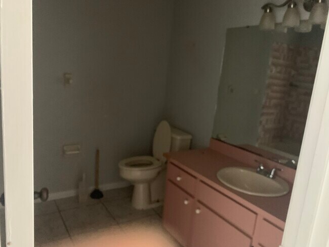 Building Photo - 838 Osceola Ave