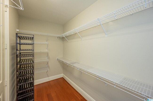 Building Photo - 350 19th St S