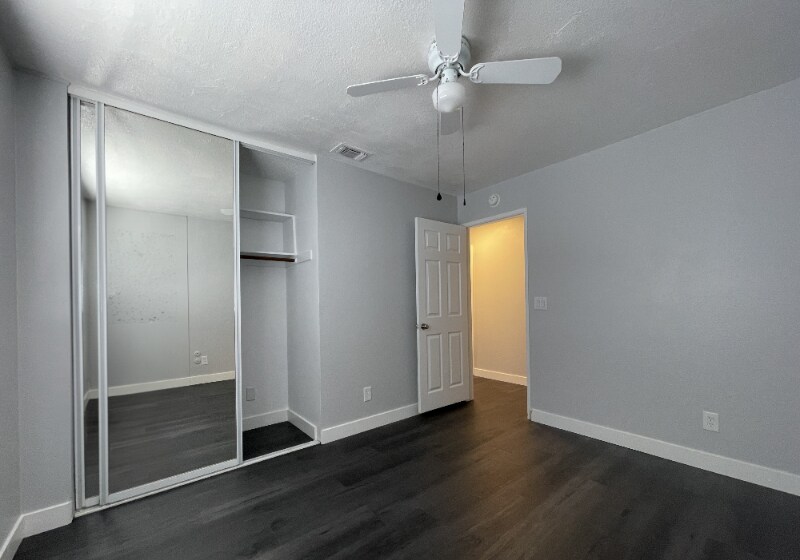 Building Photo - 8907 Amerigo Ave