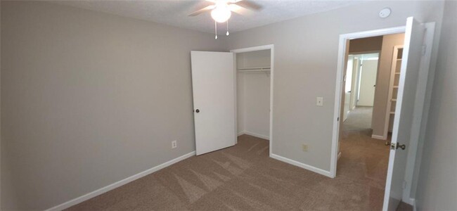 Building Photo - 3239 Sharpton Dr