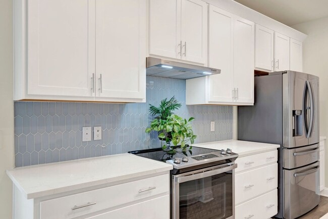 Building Photo - Waterways