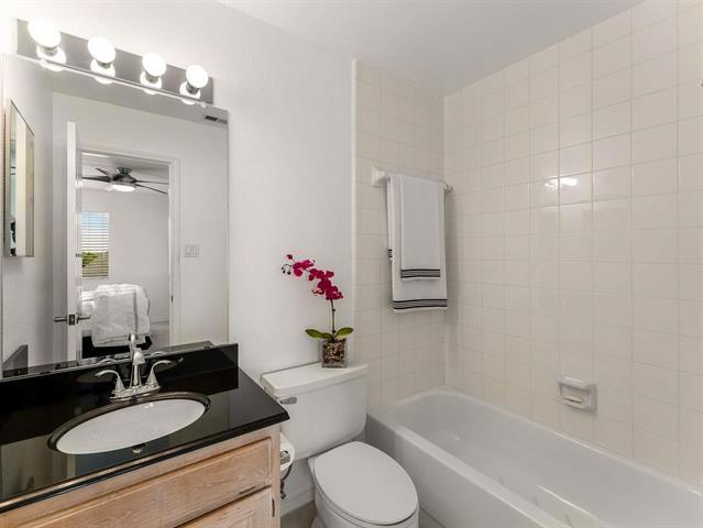 Building Photo - 7436 Stoney Point Dr