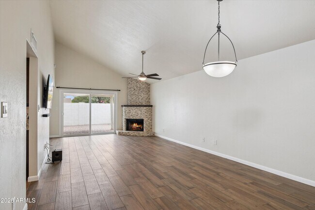 Building Photo - 15020 N 40th St