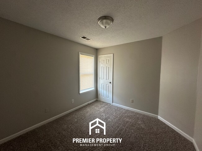 Building Photo - 2828 Breezy Ridge Trail