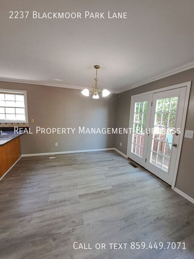 Building Photo - 2237 Blackmoor Park Ln