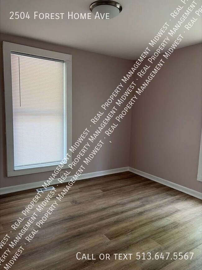 Building Photo - 2504 Forest Home Ave