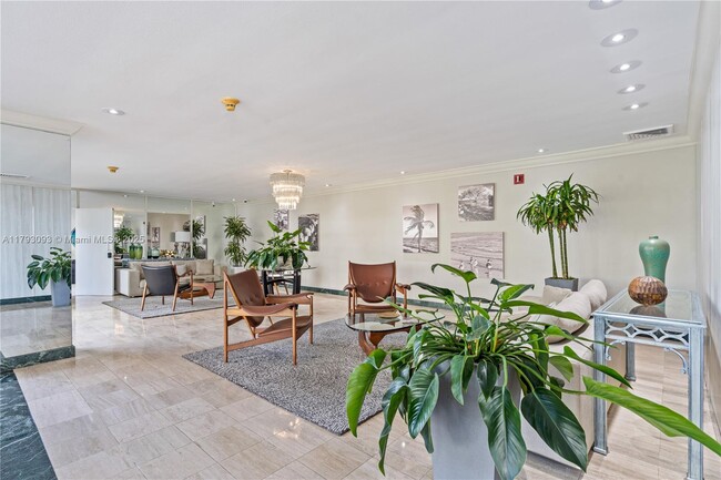 Building Photo - 1408 Brickell Bay Dr