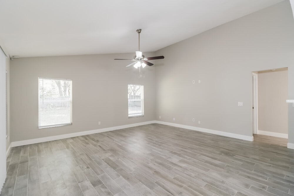 Building Photo - 10324 Ashley Oaks Dr