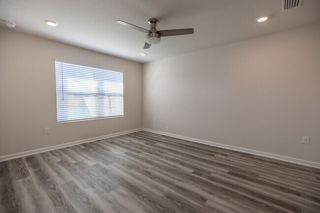 Building Photo - 1 Month FREE with 13 month lease!!!!     4 Bedroom 2 Bath Home in Roberts Cove Community in Foley