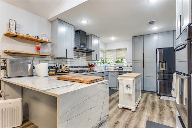 Building Photo - 2012 St Andrews Dr