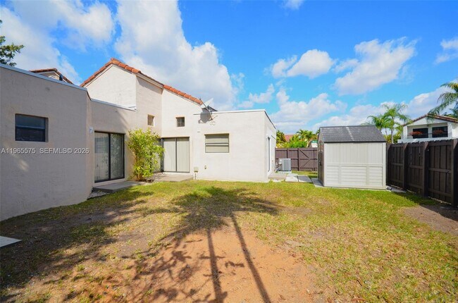 Building Photo - 10400 SW 67th St