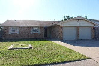 Building Photo - 313 SW 72nd St