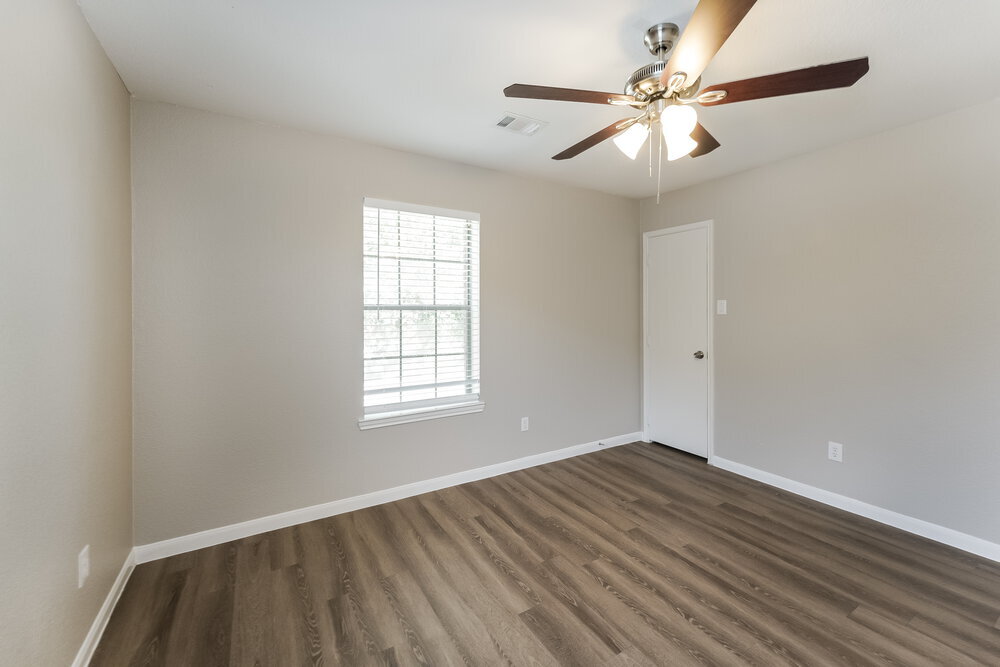 Building Photo - 18215 Quiet Ridge Ln