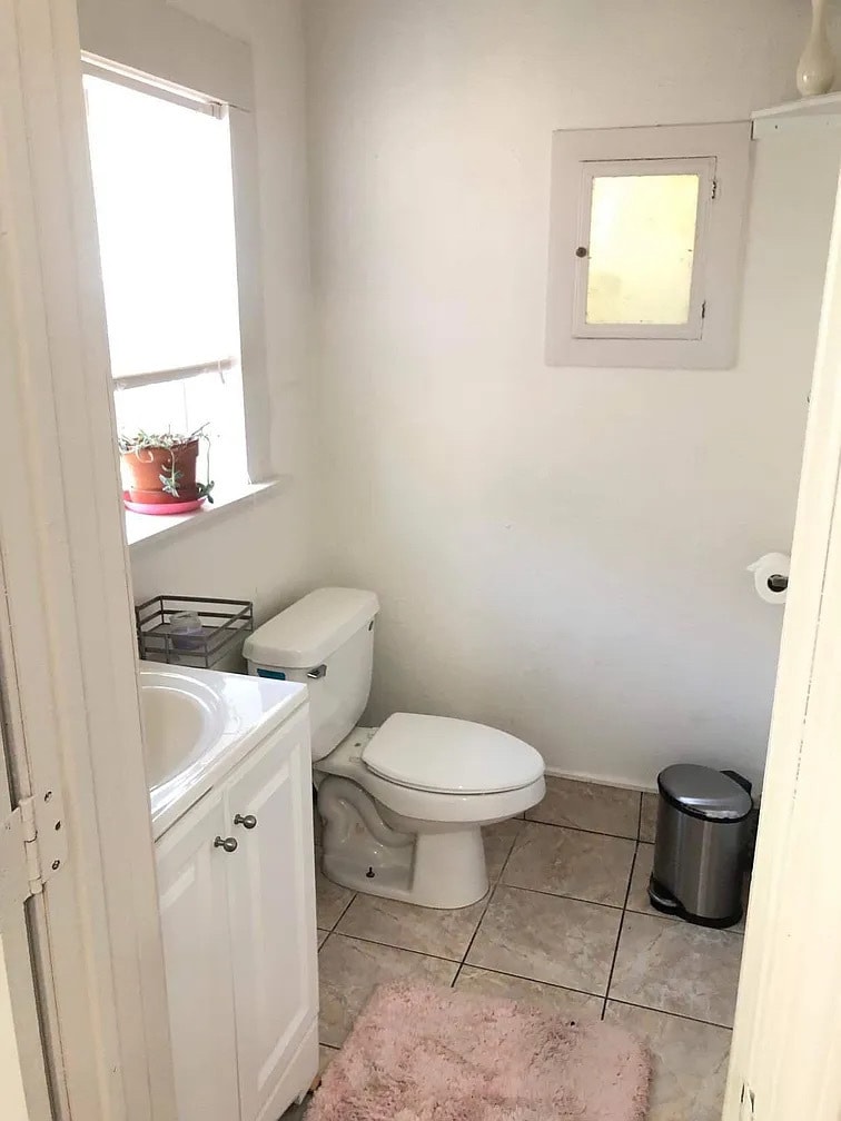 Building Photo - 3412 Avenue Q