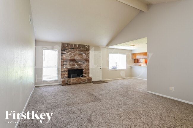 Building Photo - 13285 Lake Breeze Ln