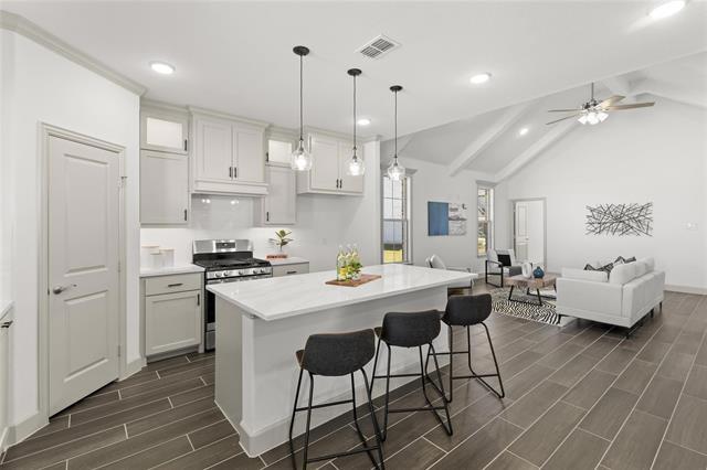 Building Photo - 589 Silver Spgs Ln
