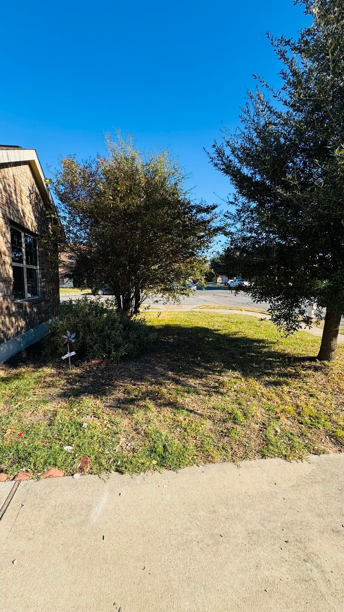 Building Photo - 112 Hendelson Ln