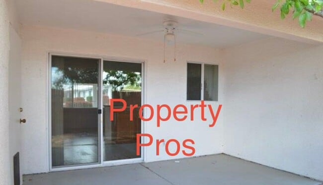 Building Photo - 141 S 8th Pl