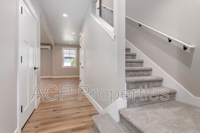 Building Photo - 2205 DeJong Dr