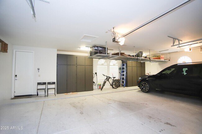 Building Photo - 3306 E Jaeger Cir
