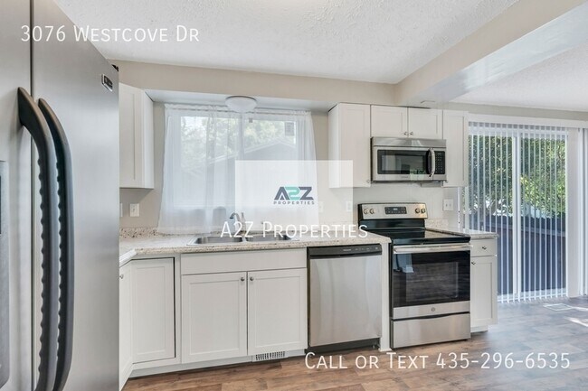 Building Photo - 3076 Westcove Dr